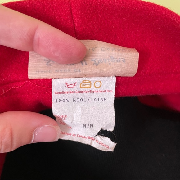 VINTAGE SEA SHELL DESIGNS RED WHALE APPLIQUE WOOL PULLOVER TOP SIZE MEDIUM RARE - Picture 8 of 8